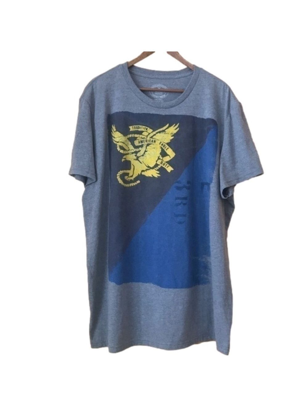 American Eagle athletic fit graphic tee size XXL